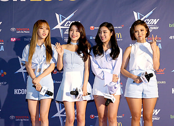 Mamamoo: Fast facts, K-pop girl group, Reality in Black HD wallpaper