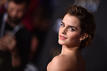 Emma Watson In Premiere, emma-watson, celebrities, girls HD wallpaper