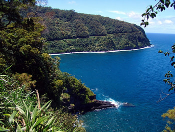The Curves of the Road to Hana, trees, sky, ocean, curves HD wallpaper