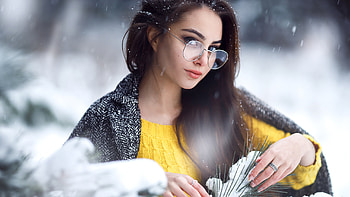 Beautiful Girl Model Is Standing In Blur Snow Field Background Wearing Specs And Yellow Woolen Knitted Dress Girls HD wallpaper