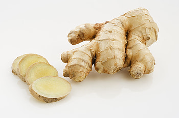 Organic ginger root, Fresh produce, Natural groceries, Sustainable shopping HD wallpaper