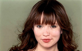 Emily Browning , High resolution, Quality , Stunning collection HD wallpaper