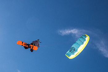 Kiteboarding, Blue waters, Thrilling kiteboarding, Laurent's skill HD wallpaper