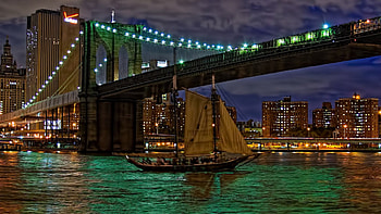 sailboat under brooklyn bridge at night r, night, river, city, lights, bridge, r, sailboat HD wallpaper