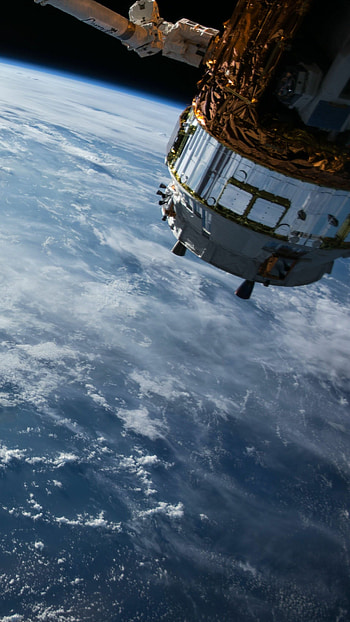 International Space Station, Crew members, 16 sunrises, Day HD phone wallpaper