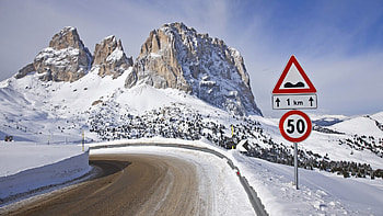 Italian Road in Winter, winter, snow, italy, nature, roads HD wallpaper