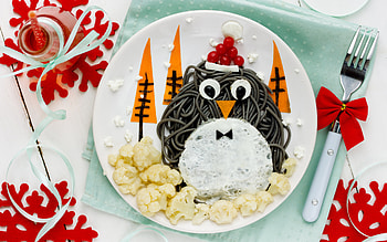 spaghetti penguin, Christmas, New Year, breakfast ideas for kids, animals made of spaghetti, interesting food, penguin, Happy New Year HD wallpaper