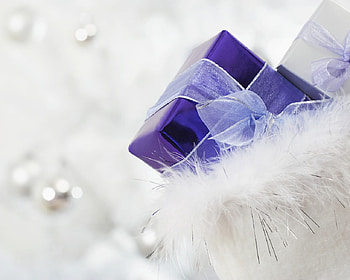 Last Christmas ~~, winter, faith, vilet, lavender, white, magic, entertainment, gifts, believe, purple, fashion, presents, christmas, light, love, peace, joy, forever HD wallpaper