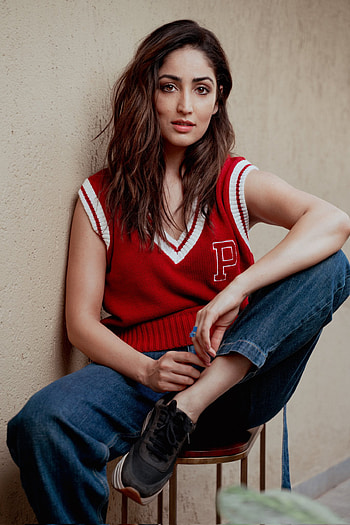 Yami gautam, hair, lip HD phone wallpaper