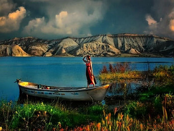 waiting still..without hoping, sea, boat, grass HD wallpaper