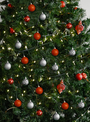 Holidays, New Year, Decorations, Christmas, Holiday, Christmas Tree, Garland, Garlands HD phone wallpaper