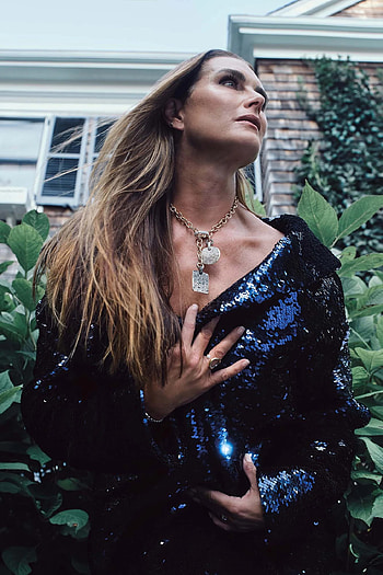 Brooke Shields movies, Brooke Shields new brand, Castle for Christmas, Brooke Shields HD phone wallpaper