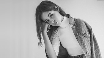 Camila Cabello, monochrome, 2018 HD wallpaper