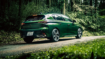 Peugeot 308 GT 2022 2 Cars HD wallpaper