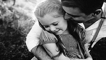 Simply Devine, little girl, nuturing, bond, compassion, comforting, fathers love, union, love, black and white, bliss, child HD wallpaper
