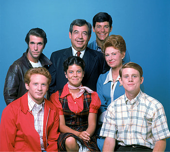 Happy Days (Tv Show), Tv Show, Happy Days, Anson Williams, Cast, Don Most, Erin Morgan, Fonzie (Happy Days), Henry Winkler, Howard Cunningham, Joanie Cunningham, Marion Cunningham, Marion Ross, Potsie Weber, Ralph Malph, Richie Cunningham, Ron Howard, Tom Bosley HD wallpaper