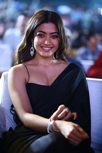 rashmika mandanna, dress, hair, lip, black HD phone wallpaper