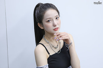 Kep1er K-pop, January 23 2022, Kep1er cafe update HD wallpaper