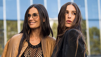 Demi Moore, Scout Willis, Mother-daughter looks, Paris fashion week HD wallpaper