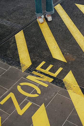 Miscellanea, Miscellaneous, Markup, Legs, Asphalt HD phone wallpaper