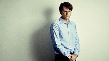 David Tennant movies, Online crime shows, Thrilling web series, Binge-watch HD wallpaper