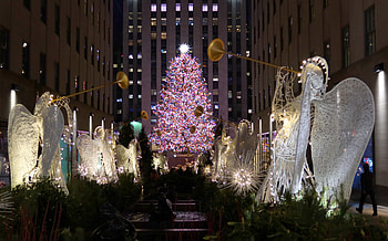 Lighting of the Rockefeller Center Christmas Tree HD wallpaper