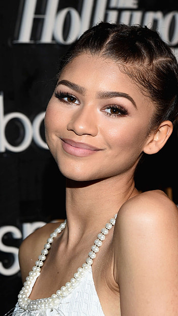 Zendaya Coleman, Zendaya Hollywood Heroine HD phone wallpaper