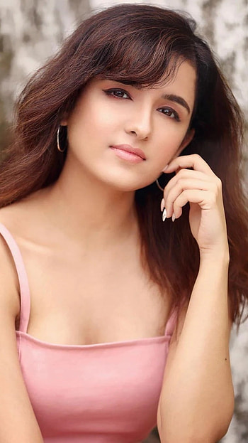 Shirley Setia, Gorgeous Singer HD phone wallpaper