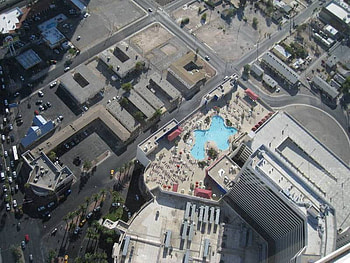 Vertigo View from The Stratosphere in Las Vegas, las vegas, vegas, stratosphere, stratosphere hotel HD wallpaper
