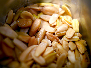 New to Australia, Pili nuts, Delicious recipe, Unique taste HD wallpaper