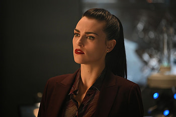 Katie McGrath, Supergirl, Kara and Lenas confrontation HD wallpaper