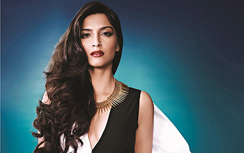 Sonam Kapoor Latest HD wallpaper