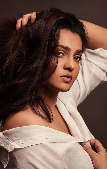 Parvati Menon, eye, multilingual actress HD phone wallpaper