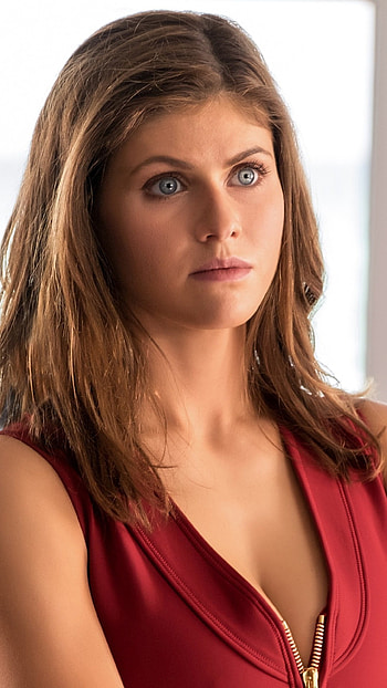 Baywatch movie, Alexandra Daddario , Beach scenes, Movie posters HD phone wallpaper