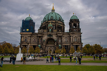 Berlin Cathedral, Iconic landmark, Germany's pride, Must-visit attraction HD wallpaper