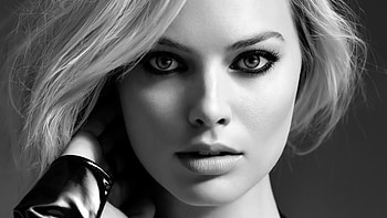 Margot Robbie 2018 Monochrome, margot-robbie, celebrities, girls, monochrome, black-and-white, portrait HD wallpaper