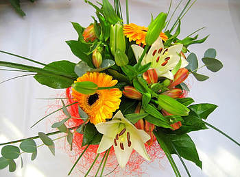 Flowers, Lilies, Gerberas, Registration, Typography, Bouquet HD wallpaper
