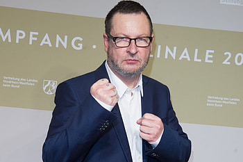 Lars von Trier, Sober filmmaking, Creative concerns, Artistic process HD wallpaper