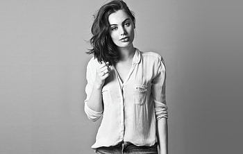 Poppy Corby-Tuech, celebrity, monochrome HD wallpaper