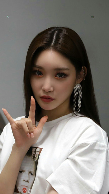 Kim Chungha, K Pop, Singer HD phone wallpaper