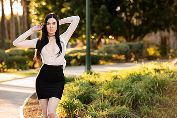 Black And White Dress Model Outdoors, girls, model, black-and-white, outdoors HD wallpaper