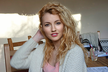 Unknown Model, model, blonde, curly hair, smile, , cute, beautiful, woman, Gorgeous HD wallpaper