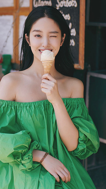 Yang caiyu, korean actress, icecream HD phone wallpaper
