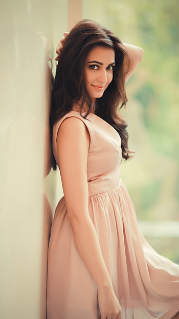 Kriti kharbanda, multilingual actress, model HD phone wallpaper