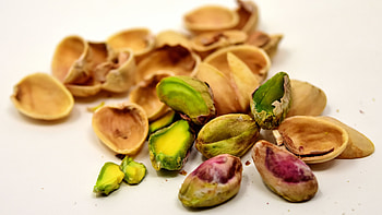 Pistachios, Close-up HD wallpaper