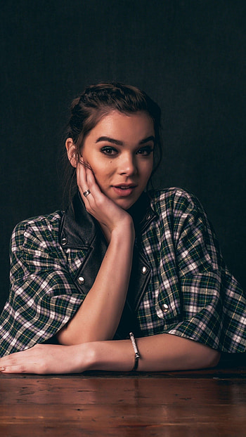 Hailee Steinfeld, Movies, Mobile , Backgrounds HD phone wallpaper