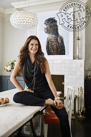 Brooke Shields, New York City townhouse, Luxurious interior, Celebrity home HD phone wallpaper