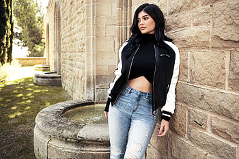 Kylie Jenner PacSun Holiday Collection, kylie-jenner, celebrities, girls, model HD wallpaper