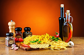Pasta, seasoning, oil, food HD wallpaper