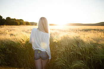 Girl Field Outdoor , girls, model HD wallpaper